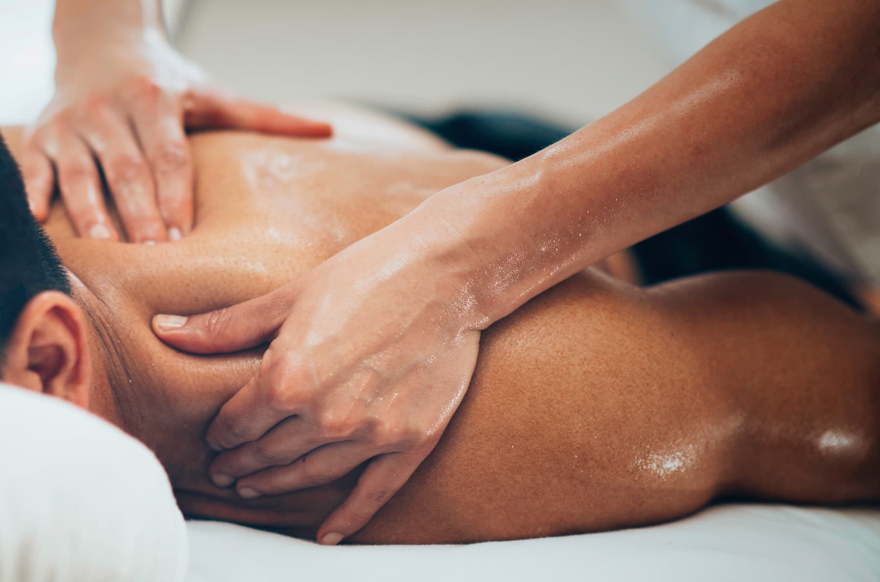 Sports & Rehabilitation Massage Sports & Rehabilitation Massage